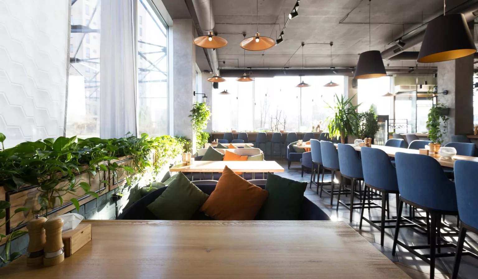 Design and implementation of restaurants - Restaurant decorations
