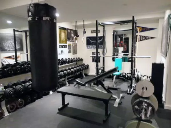 The best ways to distribute tools for the sports club - Decorations and interior design