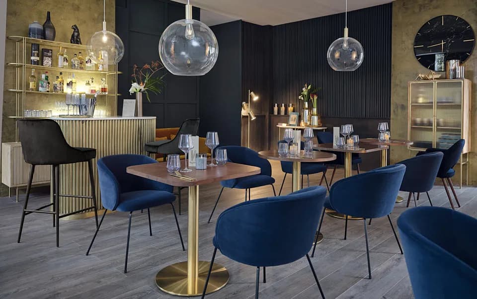 What is the best company in designing and implementing restaurants in Türkiye - Restaurant decorations