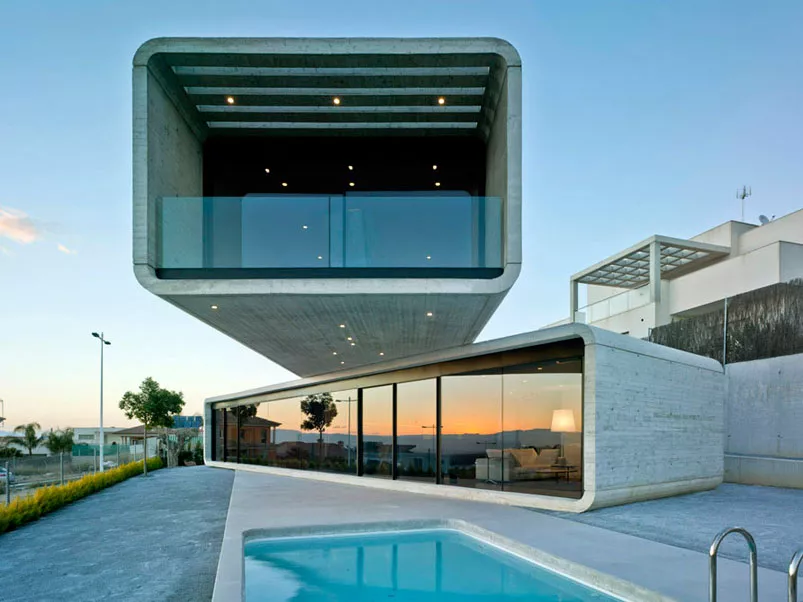 Analyze the role of the modern designer in developing design and achieving sustainable innovations Analyze the role of the modern designer in developing design and achieving sustainable innovations - Decorations and interior design