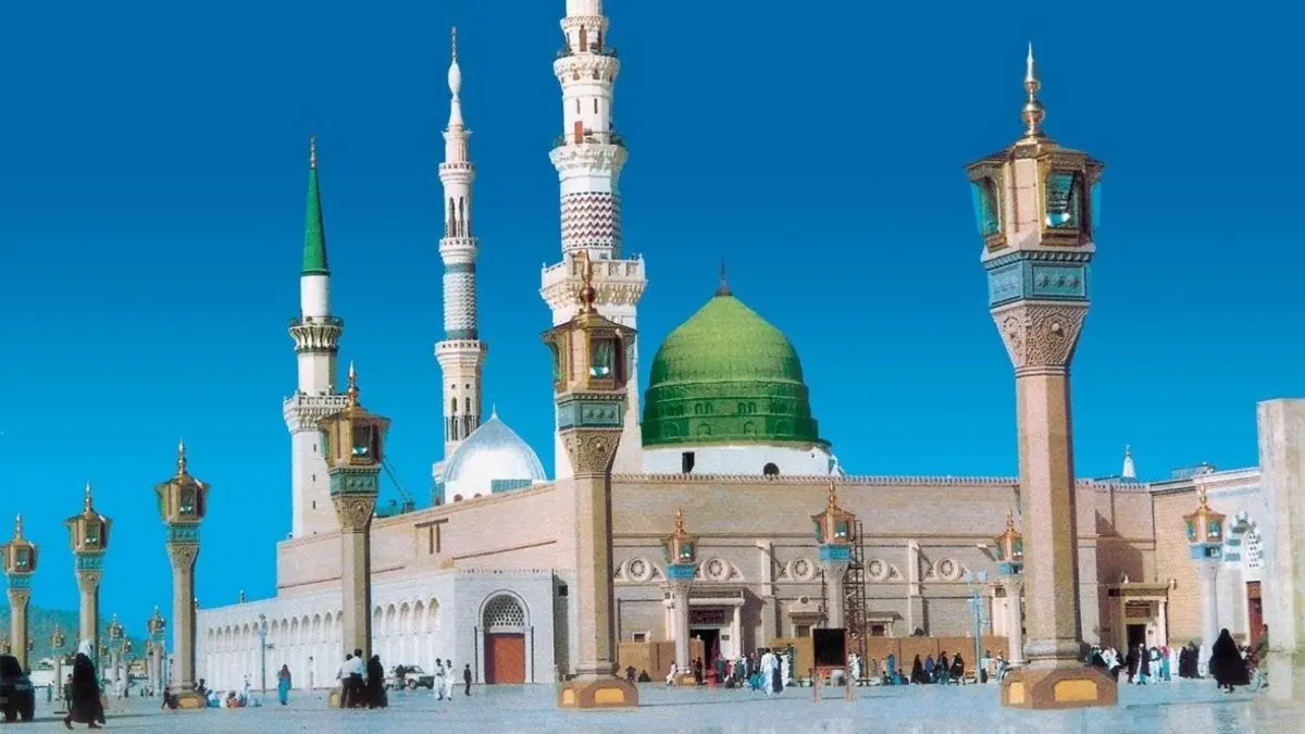 Details of the decoration of the Prophet's Mosque Details of the decoration of the Prophet's Mosque - Decorations and interior design