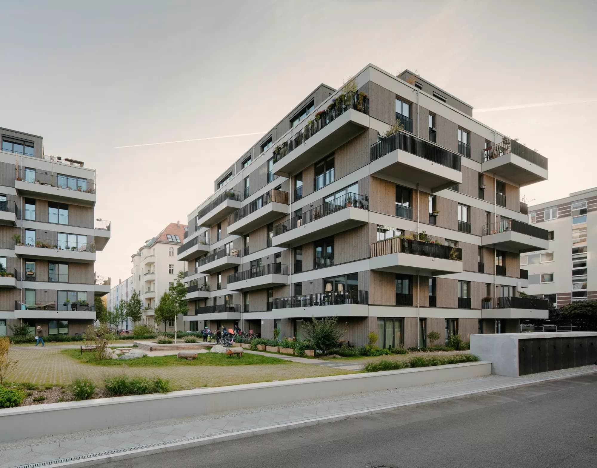 Konut kompleksleri için modern ve pratik dekorasyonlar tasarlamak Güzellik ve pratik fonksiyonlar arasında denge sağlamak Konut kompleksleri için modern ve pratik dekorasyonlar tasarlamak Güzellik ve pratik fonksiyonlar arasında denge sağlamak - Dekorasyonlar ve ic tasarim