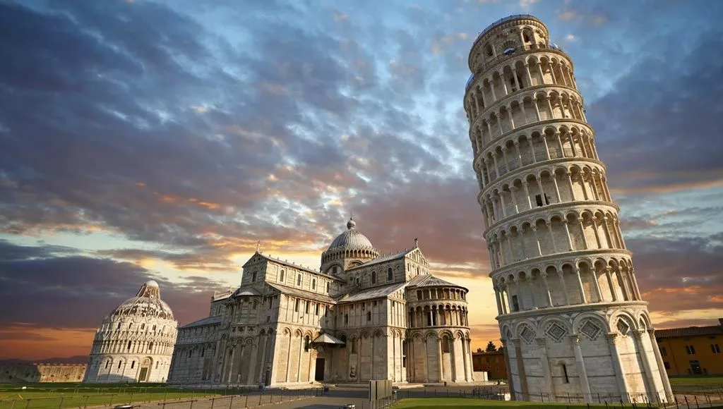 İtalya'daki Pisa Kulesi'nin eğiminin nedenleri, gerçeği ve açıklaması